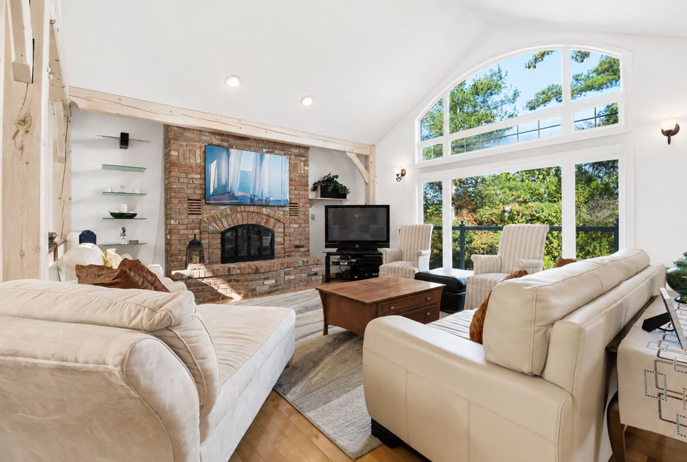 Open property gallery