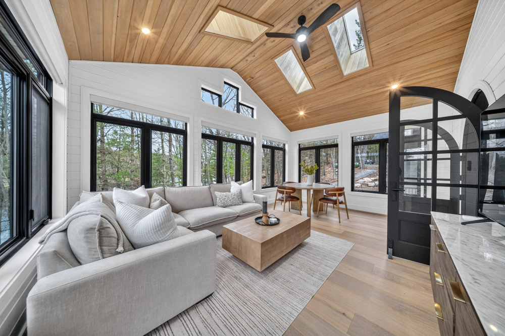 Open property gallery